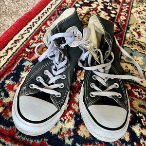 Size 7 Women’s Black Classic Lace Up High Tops Converse Chucks
